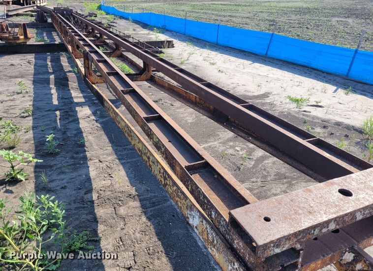 image for item NX9463 Pile driver