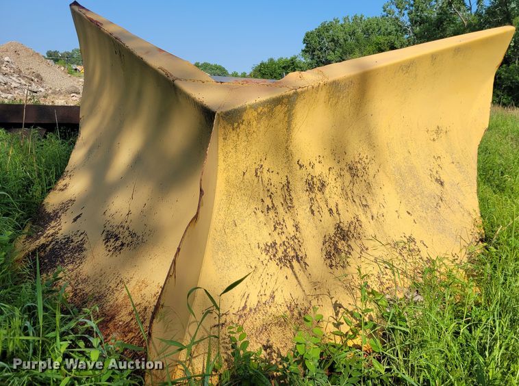 image for item NX9466 Balderson BV11  V-plow