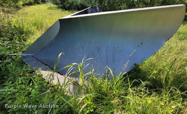 image for item NX9467 Balderson BV11  V-plow