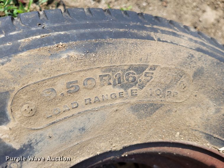 image for item NX9476 (9) tires and wheels