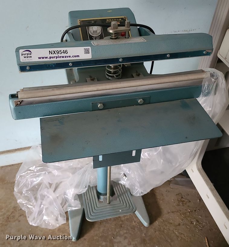 image for item NX9546 Double Leopards  laminator