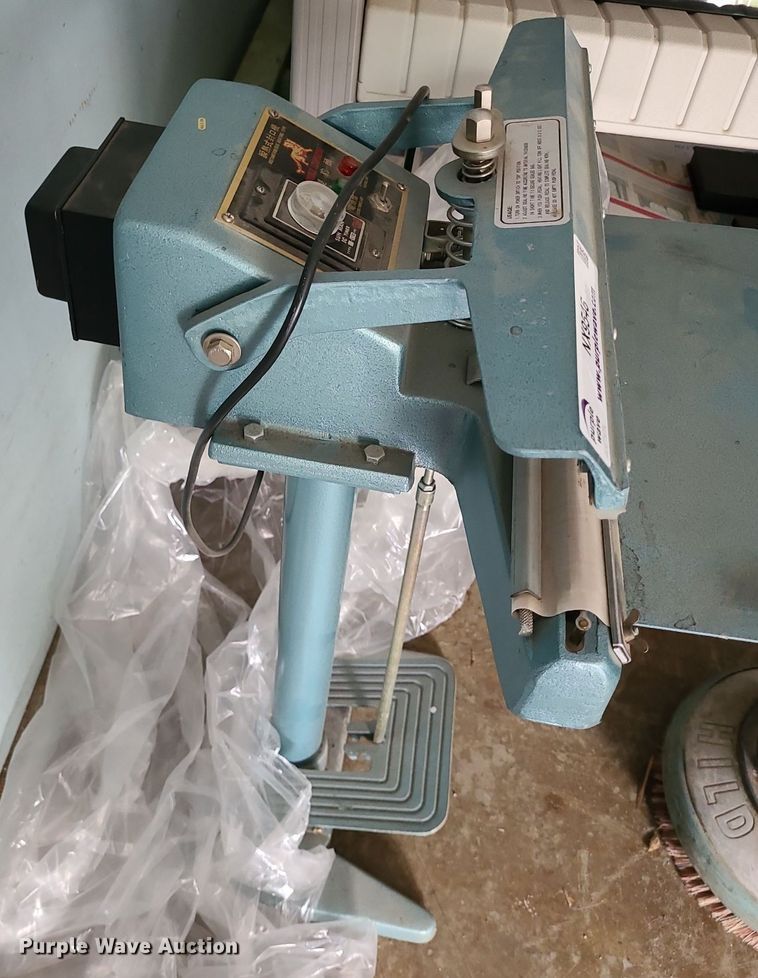 image for item NX9546 Double Leopards  laminator