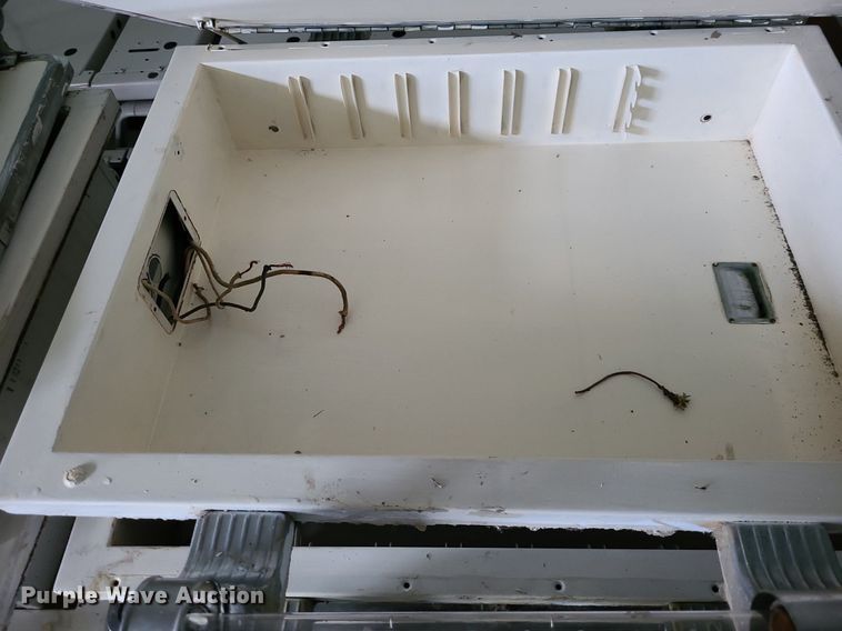 image for item NX9547 (8) medicine cabinets