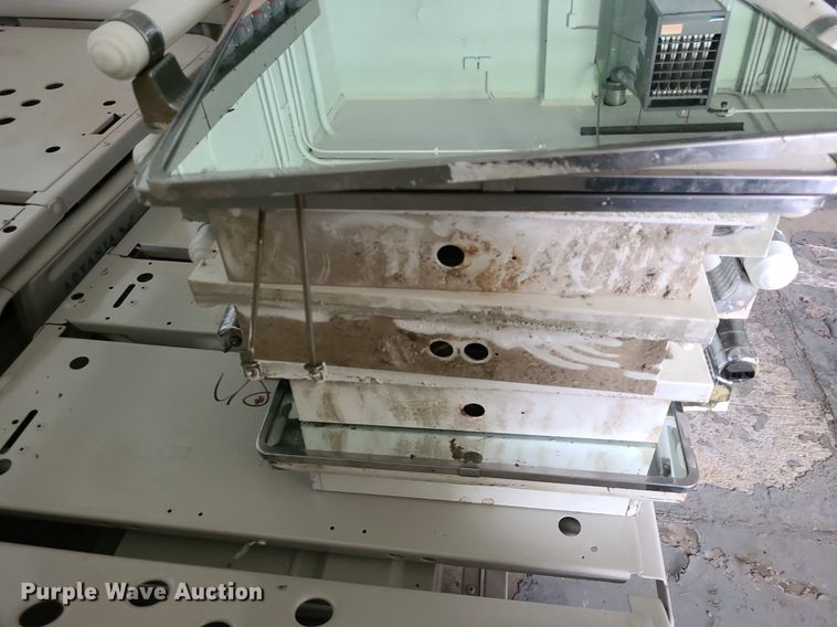 image for item NX9547 (8) medicine cabinets