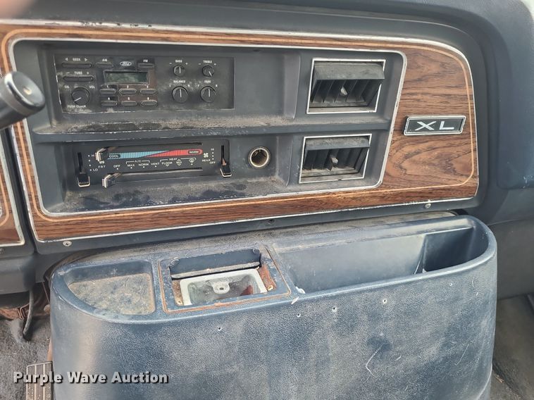 image for item NX9548 1991 Ford Club Wagon E350  van