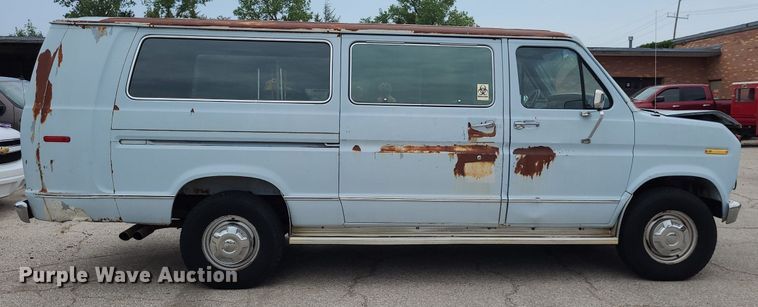 image for item NX9548 1991 Ford Club Wagon E350  van