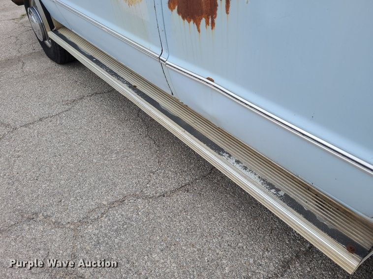 image for item NX9548 1991 Ford Club Wagon E350  van