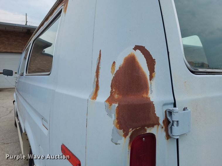 image for item NX9548 1991 Ford Club Wagon E350  van