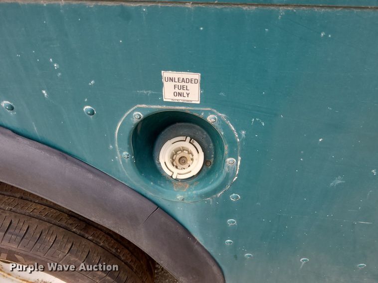 image for item NX9549 1991 Chevrolet Step Van 30  delivery truck