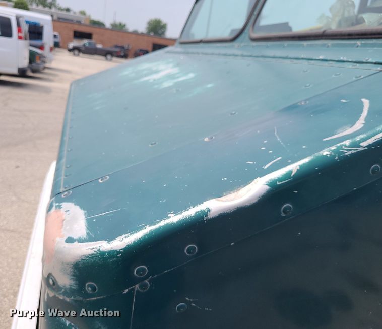 image for item NX9549 1991 Chevrolet Step Van 30  delivery truck