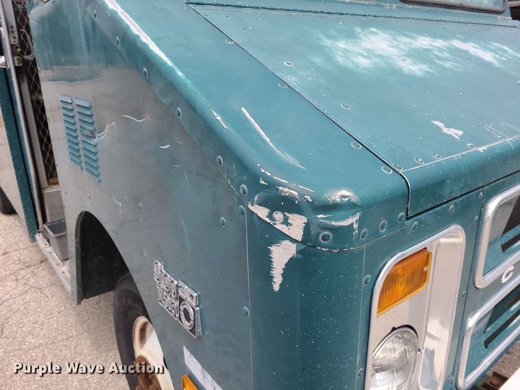 image for item NX9549 1991 Chevrolet Step Van 30  delivery truck