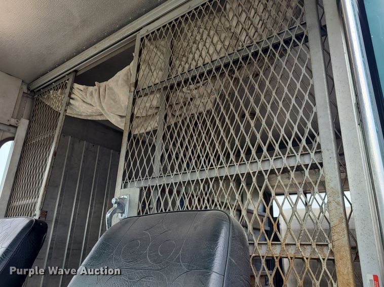 image for item NX9549 1991 Chevrolet Step Van 30  delivery truck