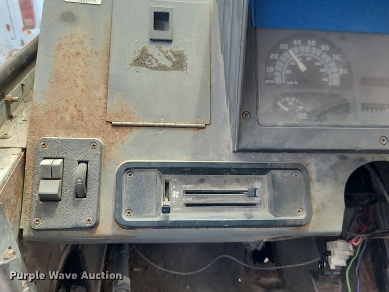 image for item NX9549 1991 Chevrolet Step Van 30  delivery truck