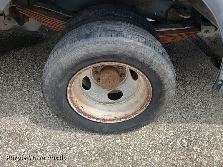 image for item NX9549 1991 Chevrolet Step Van 30  delivery truck