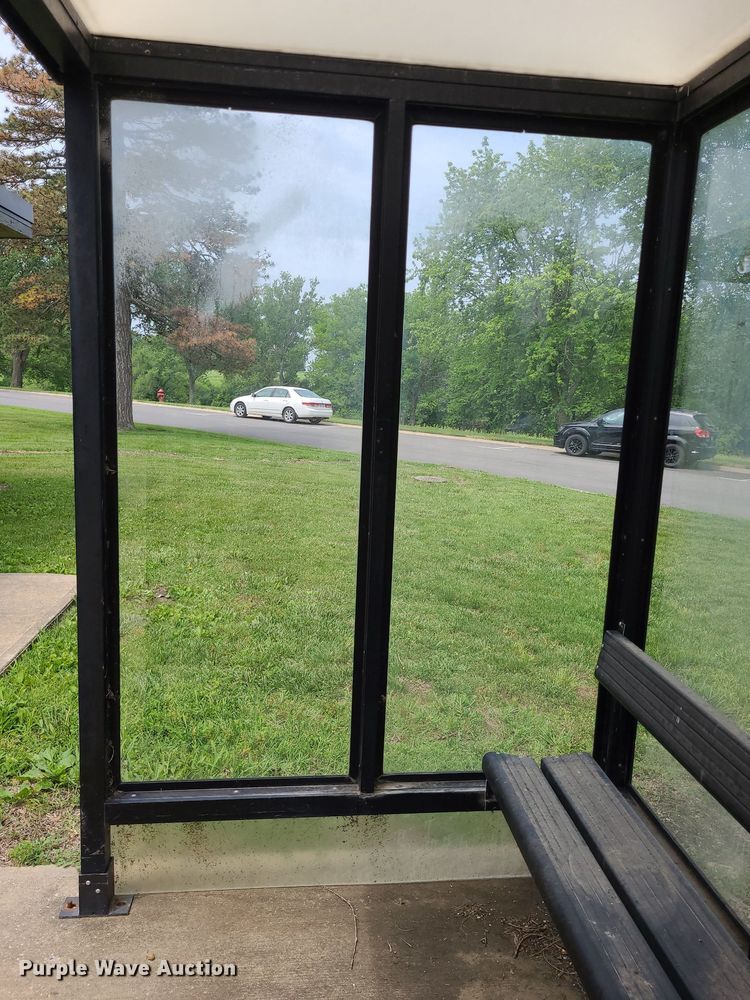 image for item NX9550 Bus stop shelter