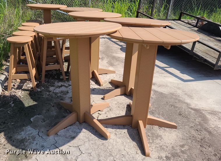 image for item NX9564 Poly-resin furniture