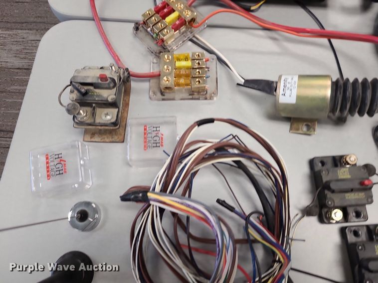 image for item NX9569 Law enforcement equipment