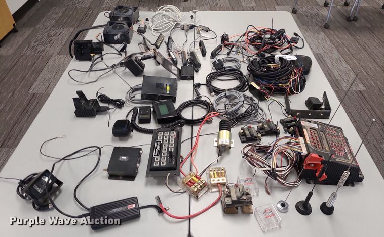 image for item NX9569 Law enforcement equipment