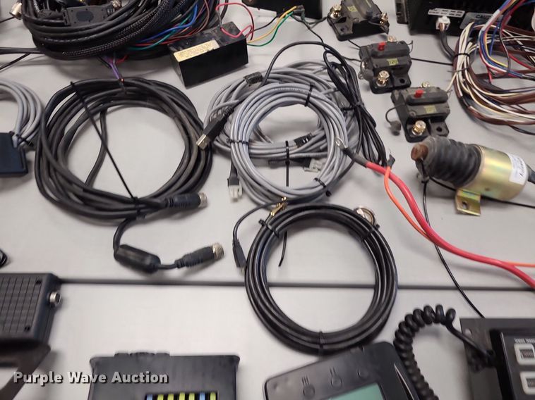 image for item NX9569 Law enforcement equipment