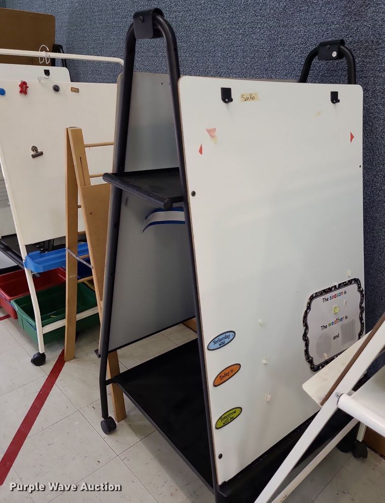 image for item NX9577 (10) easels