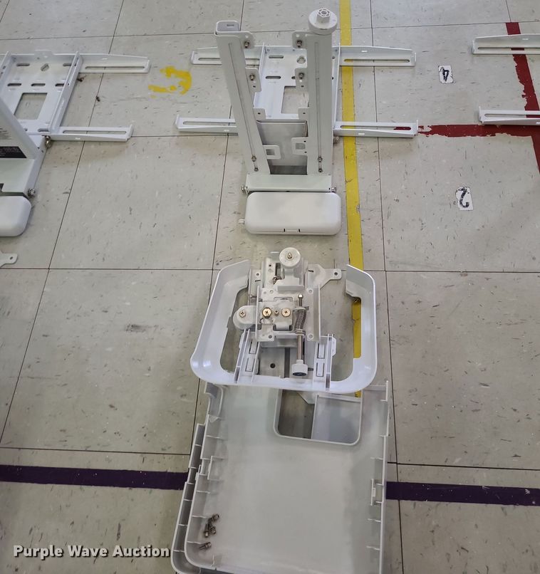 image for item NX9582 (9) Epson projectors