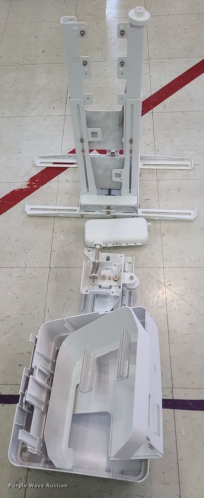 image for item NX9582 (9) Epson projectors