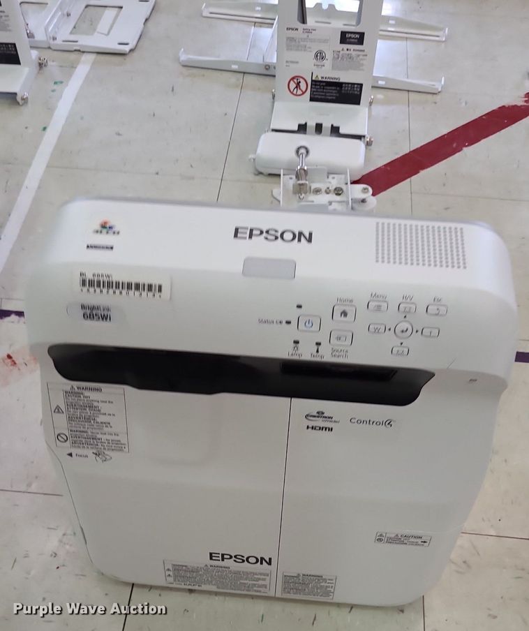 image for item NX9582 (9) Epson projectors