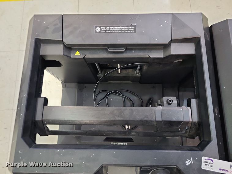 image for item NX9583 (2) Makerbot 3D printers