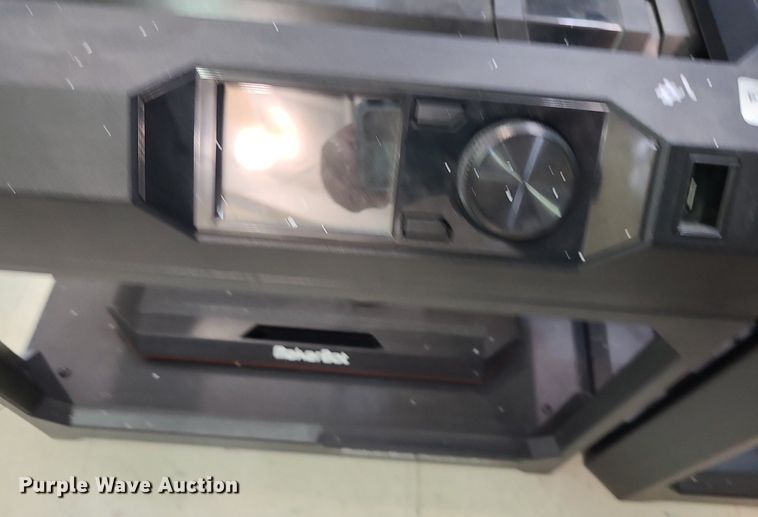 image for item NX9583 (2) Makerbot 3D printers