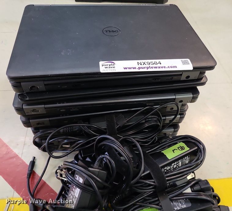 image for item NX9584 (12) laptops