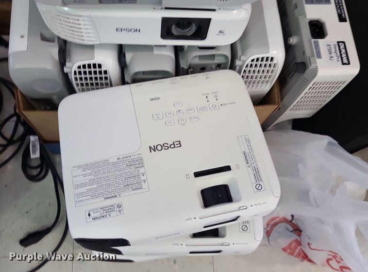 image for item NX9591 (28) projectors