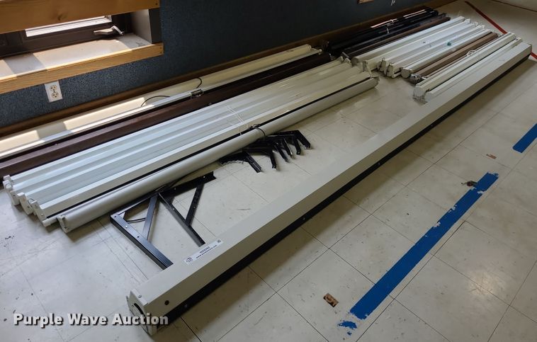 image for item NX9592 (22) projector screens