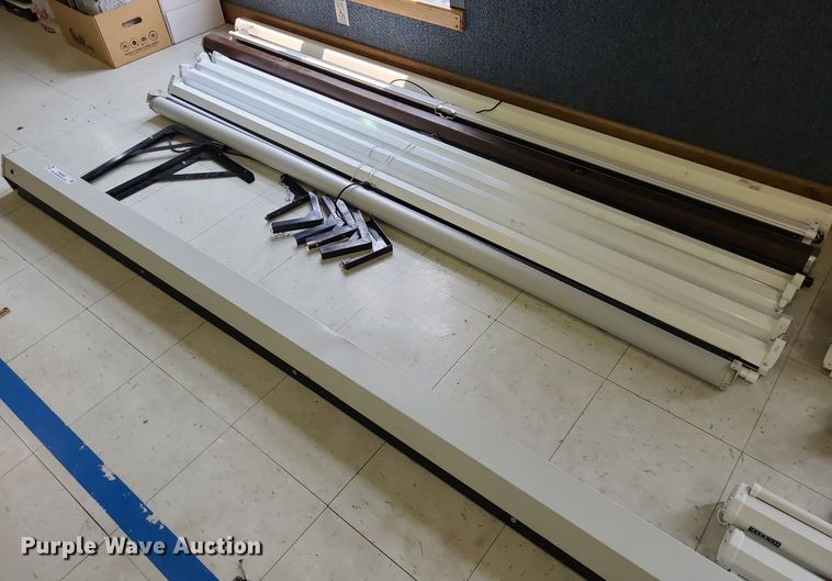 image for item NX9592 (22) projector screens