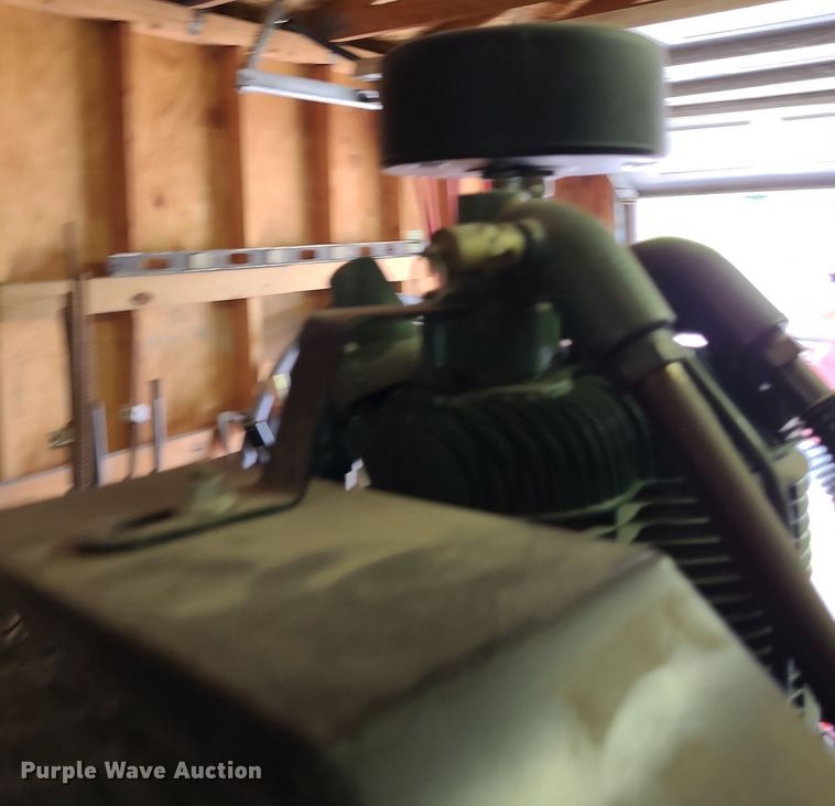 image for item NX9593 2013 Champion VR58  air compressor