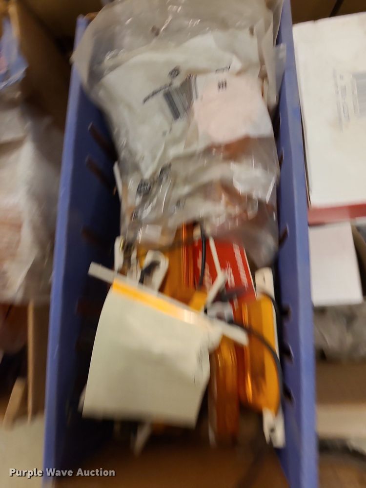 image for item NX9594 Ford truck parts