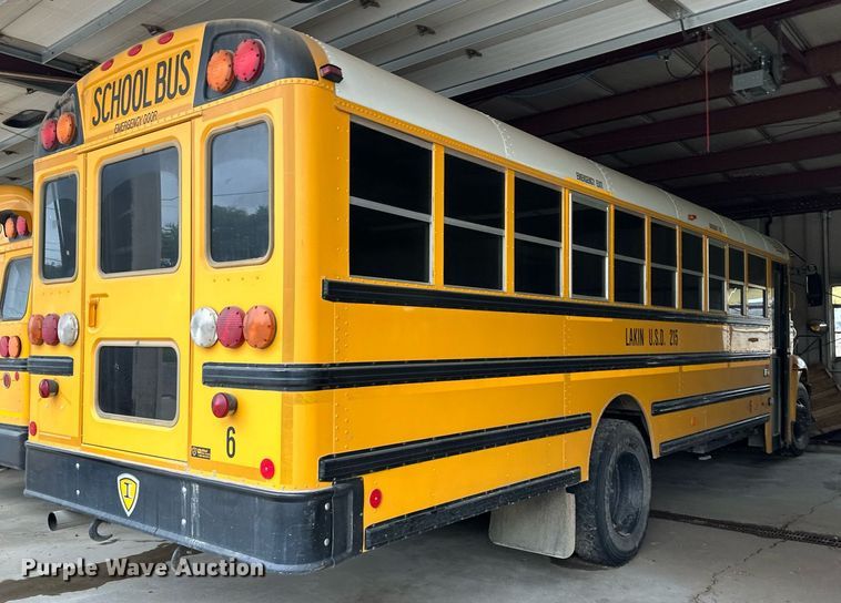 image for item NY9182 2006 International  school bus