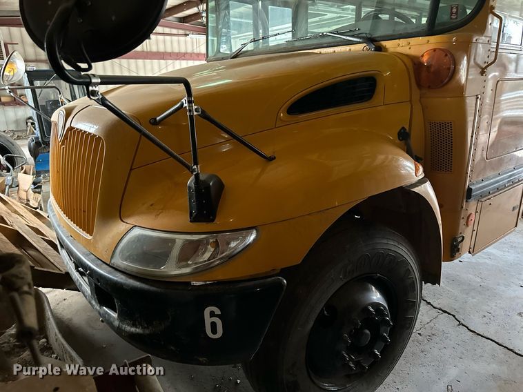 image for item NY9182 2006 International  school bus