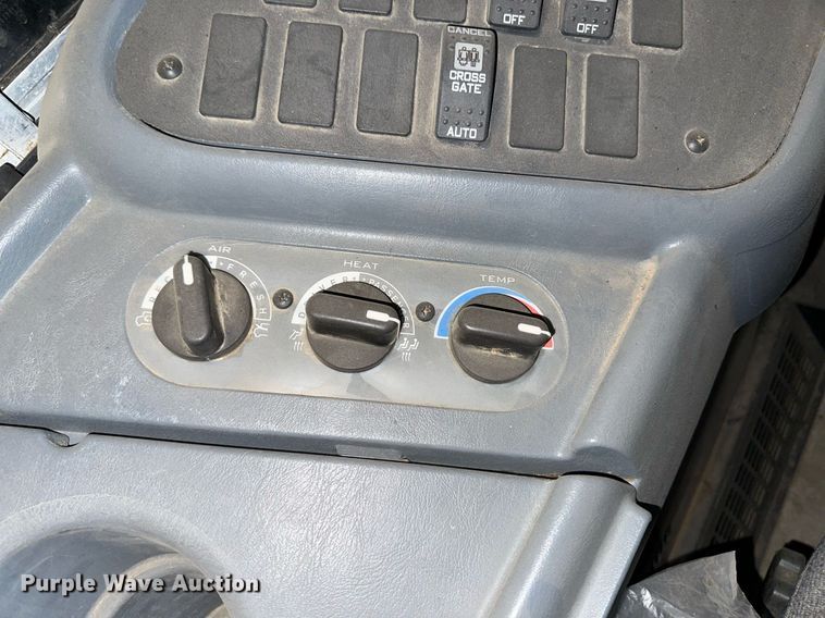 image for item NY9182 2006 International  school bus