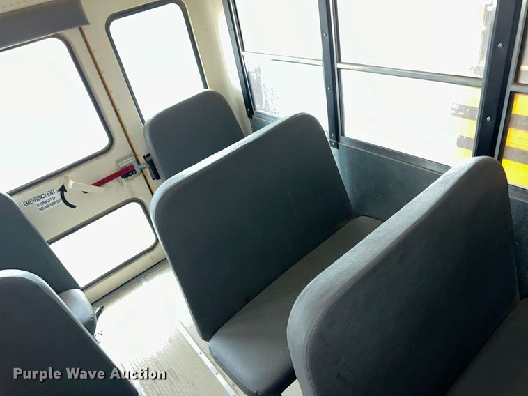 image for item NY9182 2006 International  school bus