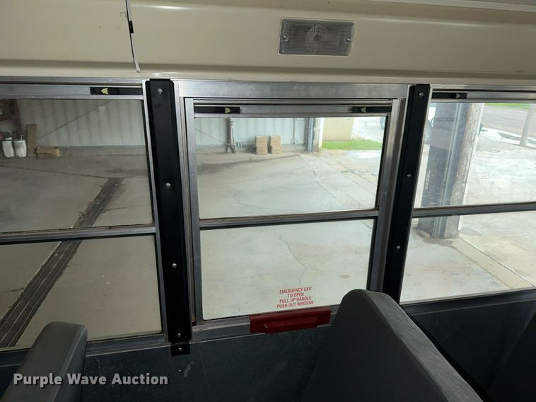 image for item NY9182 2006 International  school bus