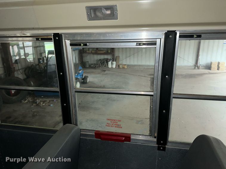 image for item NY9182 2006 International  school bus