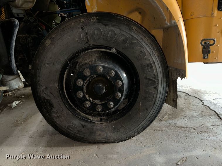 image for item NY9182 2006 International  school bus