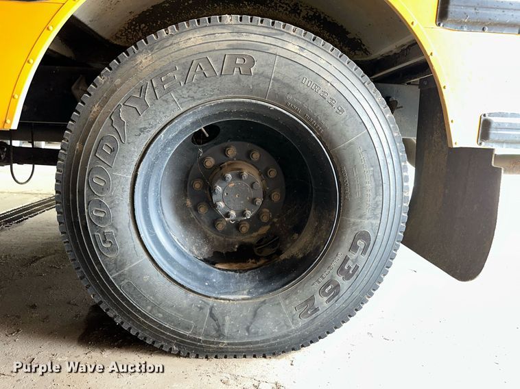 image for item NY9182 2006 International  school bus