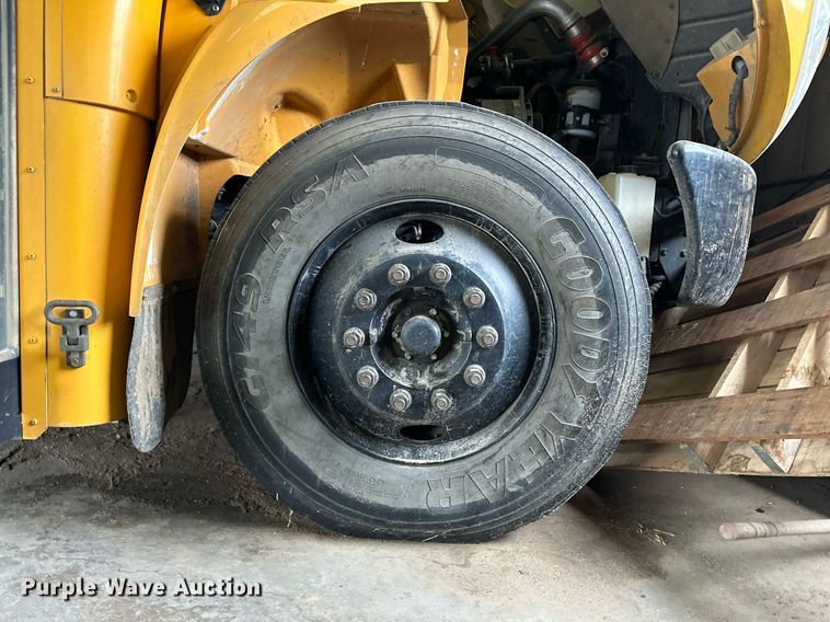 image for item NY9182 2006 International  school bus