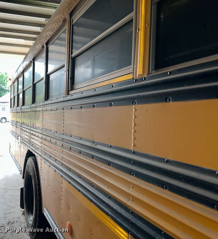 image for item NY9183 2010 Blue Bird  school bus