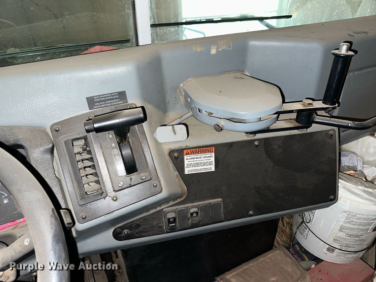 image for item NY9183 2010 Blue Bird  school bus