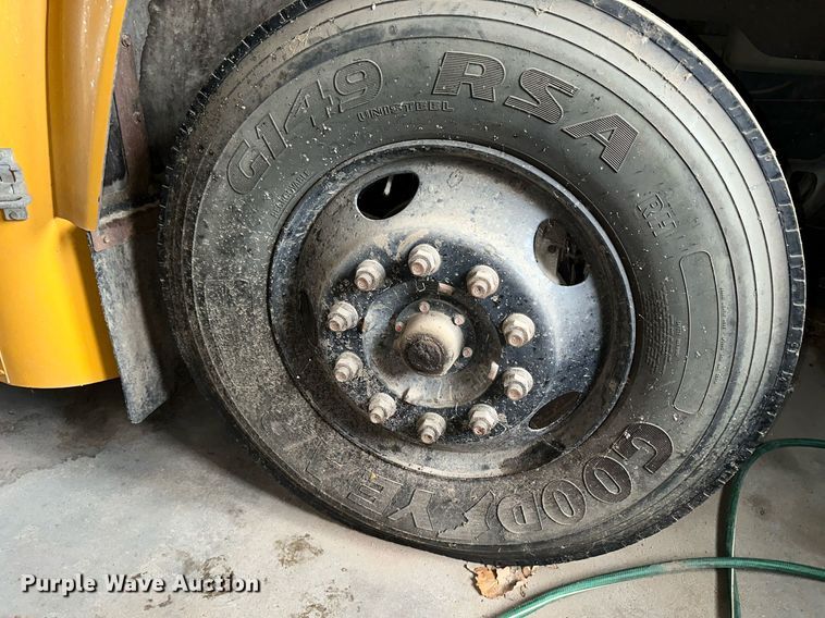 image for item NY9183 2010 Blue Bird  school bus