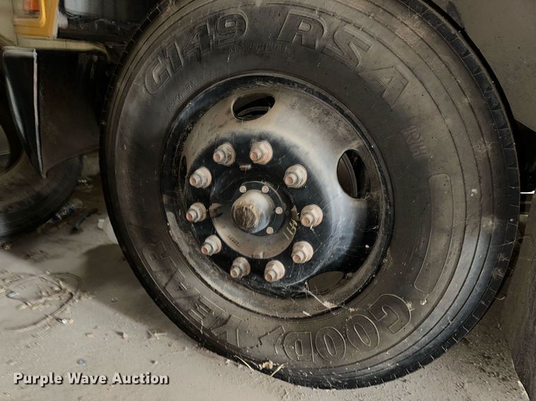 image for item NY9183 2010 Blue Bird  school bus