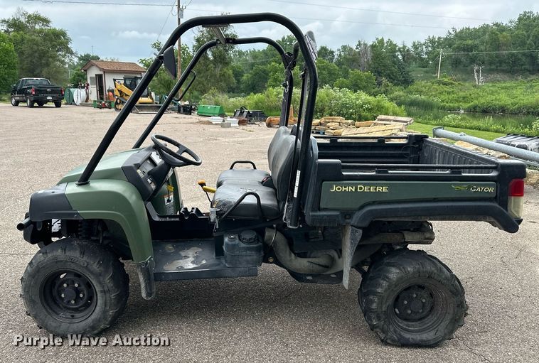 image for item NY9187 2011 John Deere Gator XUV  utility vehicle