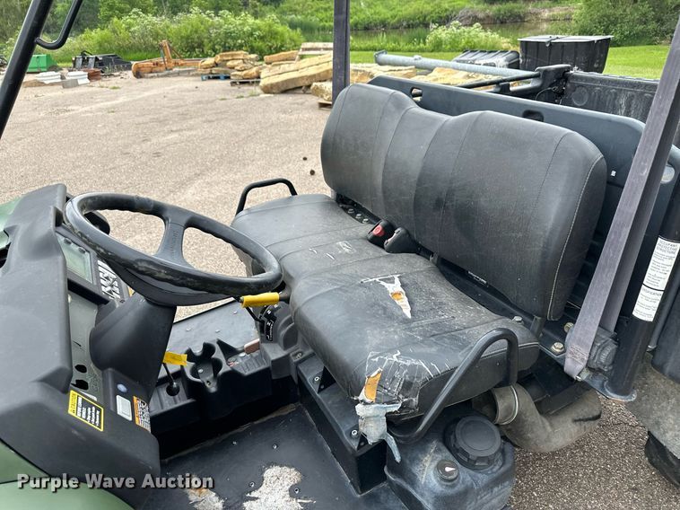 image for item NY9187 2011 John Deere Gator XUV  utility vehicle